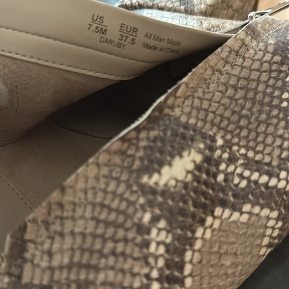 Sam Edelman Daruby Snakeprint Booties Size 7.5 - Picture 11 of 11